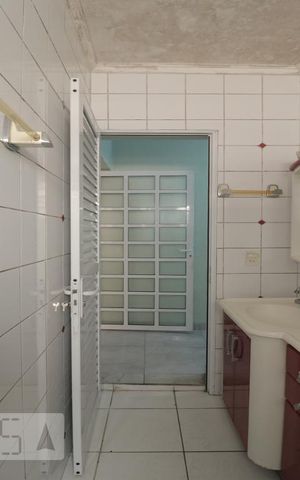 Casa à venda com 150m², 4 quartos e 2 vagasBanheiro Social