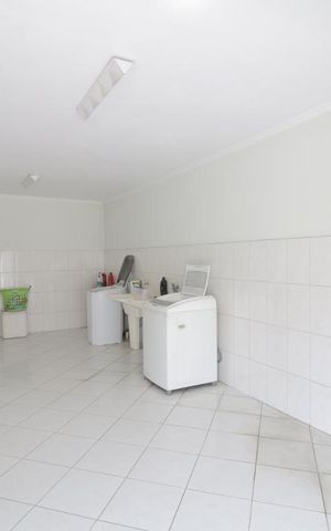 Casa à venda com 150m², 4 quartos e 2 vagasArea de Serviço