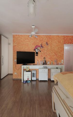 Casa à venda com 150m², 4 quartos e 2 vagasSuite 
