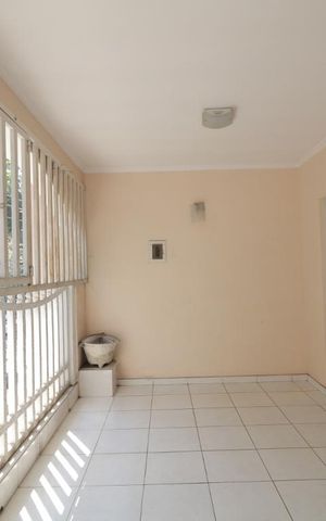 Casa à venda com 150m², 4 quartos e 2 vagasVaranda da Suite