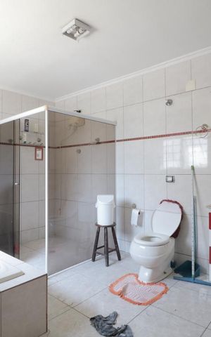 Casa à venda com 150m², 4 quartos e 2 vagasBanheiro da Suite