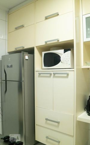 Apartamento à venda com 72m², 3 quartos e 2 vagasCozinha - Armários
