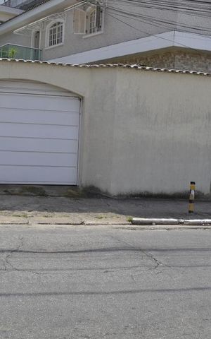 Casa à venda com 575m², 4 quartos e 5 vagasFachada