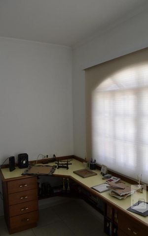 Casa à venda com 575m², 4 quartos e 5 vagasSala 2