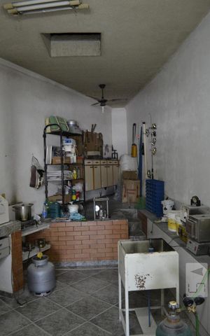 Casa à venda com 575m², 4 quartos e 5 vagasDespensa