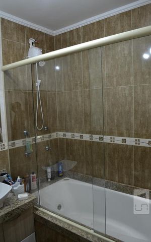Casa à venda com 575m², 4 quartos e 5 vagasBanheiro da Suíte