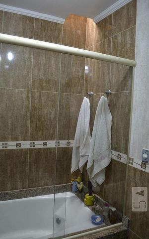 Casa à venda com 575m², 4 quartos e 5 vagasBanheiro da Suíte