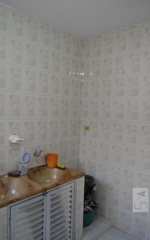 Casa à venda com 575m², 4 quartos e 5 vagasLavanderia
