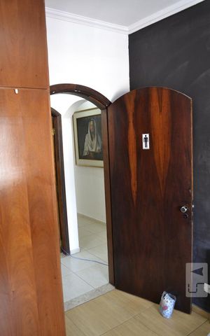 Casa à venda com 575m², 4 quartos e 5 vagasQuarto 1