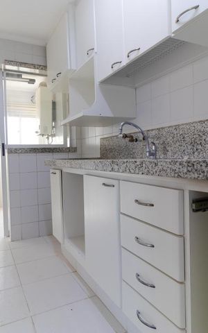Apartamento à venda com 180m², 3 quartos e 3 vagas Apartamento à venda com 180m², 3 quartos e 3 vagasCozinha