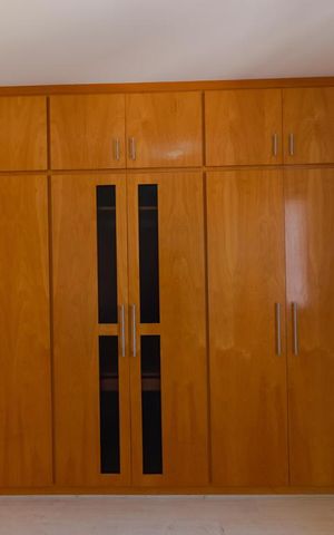 Apartamento à venda com 180m², 3 quartos e 3 vagas Apartamento à venda com 180m², 3 quartos e 3 vagasSuíte