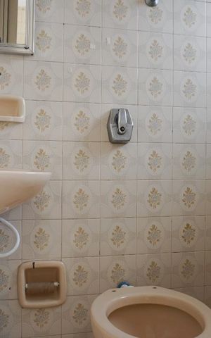Casa para alugar com 150m², 3 quartos e 1 vaga Casa para alugar com 150m², 3 quartos e 1 vagaBanheiro 2