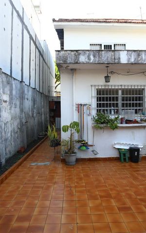 Casa à venda com 185m², 2 quartos e 2 vagasÁrea de Serviço e Quintal