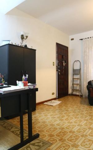 Casa à venda com 185m², 2 quartos e 2 vagasSala