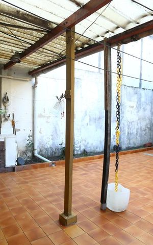 Casa à venda com 185m², 2 quartos e 2 vagasÁrea de Serviço e Quintal