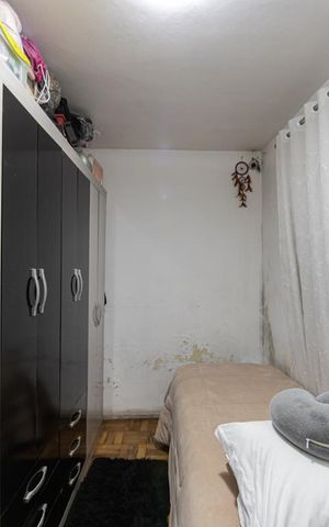 Casa à venda com 556m², 4 quartos e 4 vagas Casa à venda com 556m², 4 quartos e 4 vagasQuarto 1