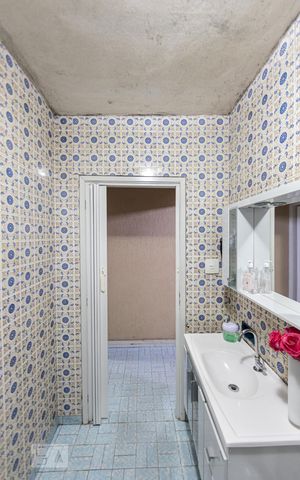 Casa à venda com 556m², 4 quartos e 4 vagas Casa à venda com 556m², 4 quartos e 4 vagasBanheiro Social