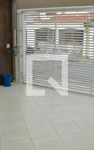 Casa à venda com 280m², 3 quartos e 4 vagas Casa à venda com 280m², 3 quartos e 4 vagasGaragem