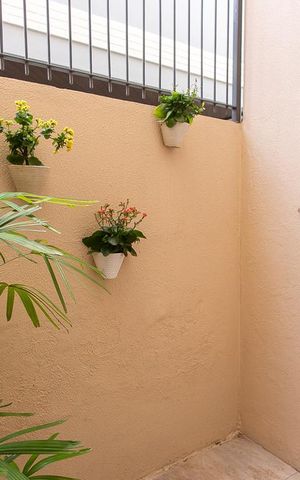 Casa à venda com 198m², 3 quartos e 2 vagas Casa à venda com 198m², 3 quartos e 2 vagasJardim de inverno