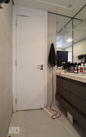 Apartamento à venda com 380m², 3 quartos e 3 vagas Apartamento à venda com 380m², 3 quartos e 3 vagasBanheiro da Suíte 3