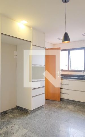 Apartamento à venda com 150m², 4 quartos e 2 vagasCozinha