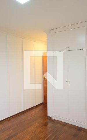 Apartamento à venda com 150m², 4 quartos e 2 vagasQuarto 2