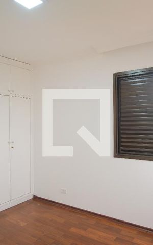 Apartamento à venda com 150m², 4 quartos e 2 vagasQuarto 2
