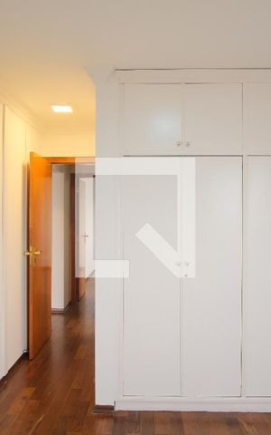 Apartamento à venda com 150m², 4 quartos e 2 vagasQuarto 2