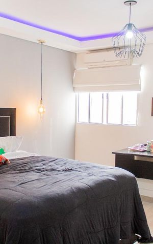Casa à venda com 240m², 2 quartos e 2 vagas Casa à venda com 240m², 2 quartos e 2 vagasSuíte 2
