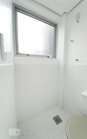 Apartamento à venda com 210m², 3 quartos e 1 vagaBanheiro de Serviço
