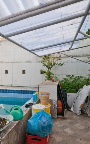 Casa à venda com 250m², 4 quartos e 4 vagas Casa à venda com 250m², 4 quartos e 4 vagasQuintal