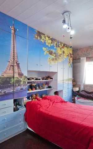 Casa à venda com 250m², 4 quartos e 4 vagas Casa à venda com 250m², 4 quartos e 4 vagasSuíte