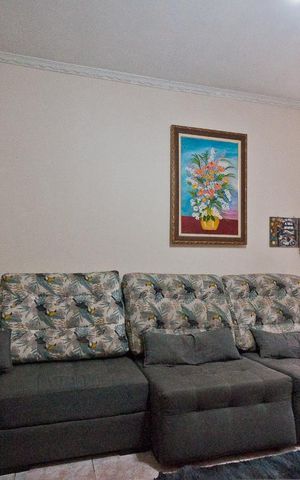 Casa à venda com 250m², 4 quartos e 4 vagas Casa à venda com 250m², 4 quartos e 4 vagasSala