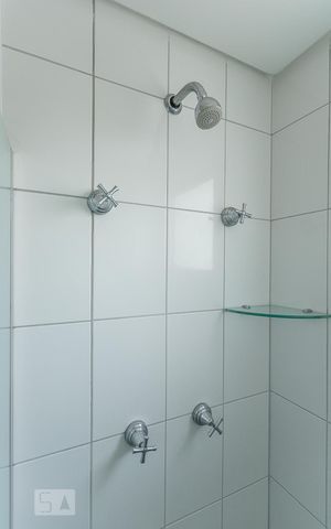 Apartamento à venda com 76m², 3 quartos e 2 vagasChuveiro Social