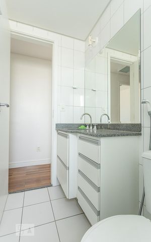 Apartamento à venda com 76m², 3 quartos e 2 vagasBanheiro Social