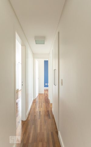 Apartamento à venda com 76m², 3 quartos e 2 vagasCorredor