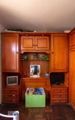 Casa à venda com 150m², 4 quartos e 2 vagasDetalhe