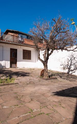 Casa à venda com 150m², 4 quartos e 2 vagasPátio
