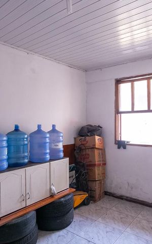 Casa à venda com 150m², 4 quartos e 2 vagasDeposito