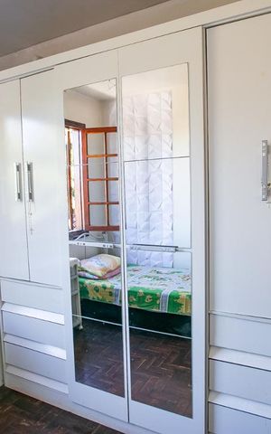 Casa à venda com 150m², 4 quartos e 2 vagasDetalhe