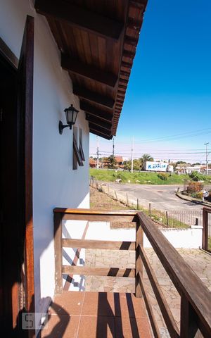 Casa à venda com 150m², 4 quartos e 2 vagasSacada