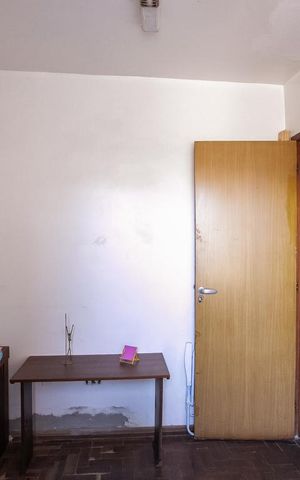 Casa à venda com 150m², 4 quartos e 2 vagasEscritório