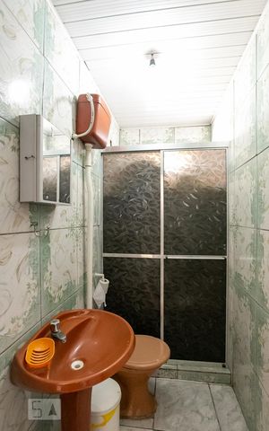 Casa à venda com 150m², 4 quartos e 2 vagasBanheiro