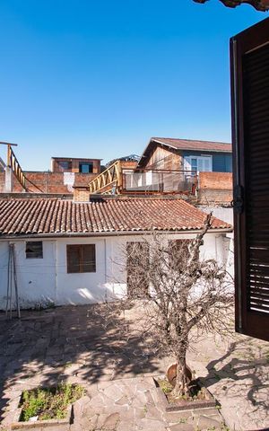 Casa à venda com 150m², 4 quartos e 2 vagasVista