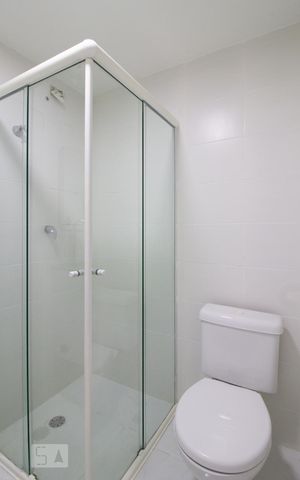 Apartamento à venda com 54m², 2 quartos e 1 vaga Apartamento à venda com 54m², 2 quartos e 1 vagaBanheiro