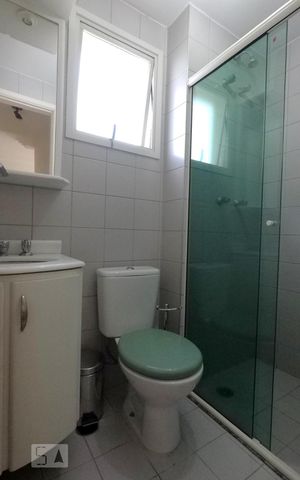 Apartamento para alugar com 65m², 2 quartos e 2 vagasBanheiro