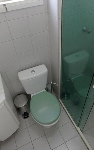 Apartamento para alugar com 65m², 2 quartos e 2 vagasBanheiro