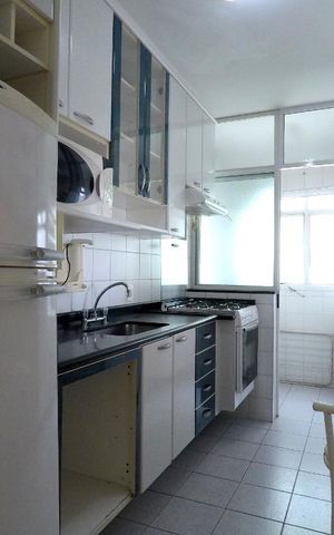 Apartamento para alugar com 65m², 2 quartos e 2 vagasCozinha