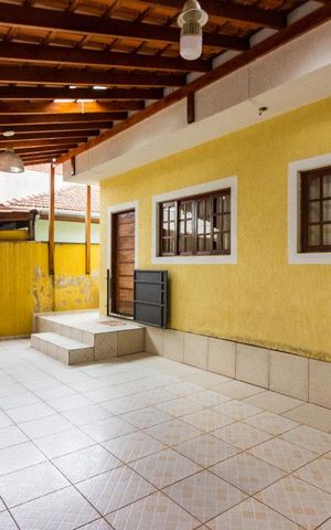 Casa à venda com 117m², 2 quartos e 3 vagasGaragem