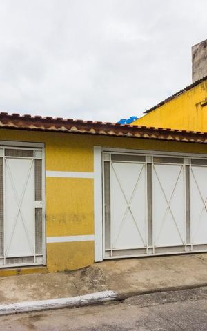Casa à venda com 117m², 2 quartos e 3 vagasFachada